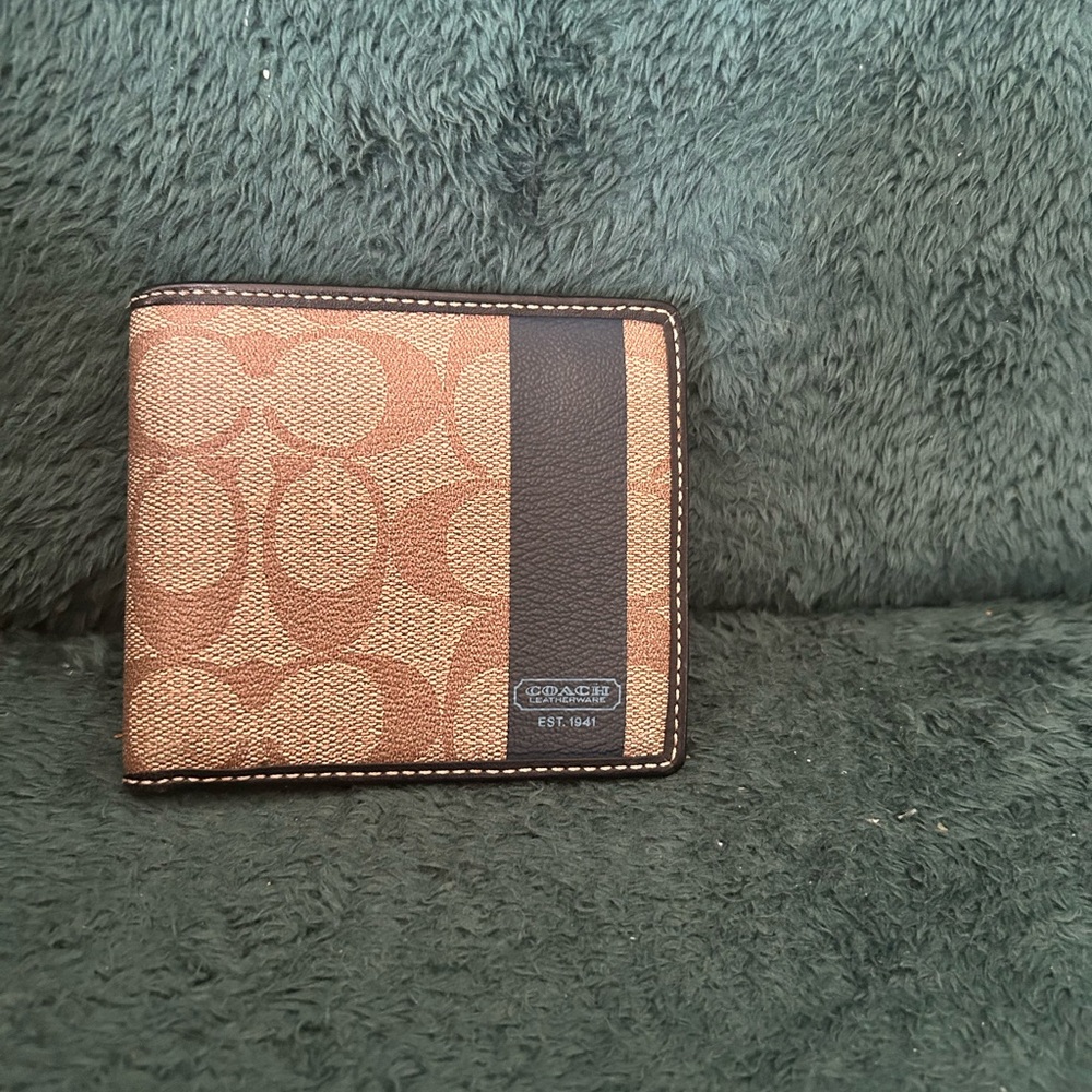 Coach Tan and Brown Key & Card Holder